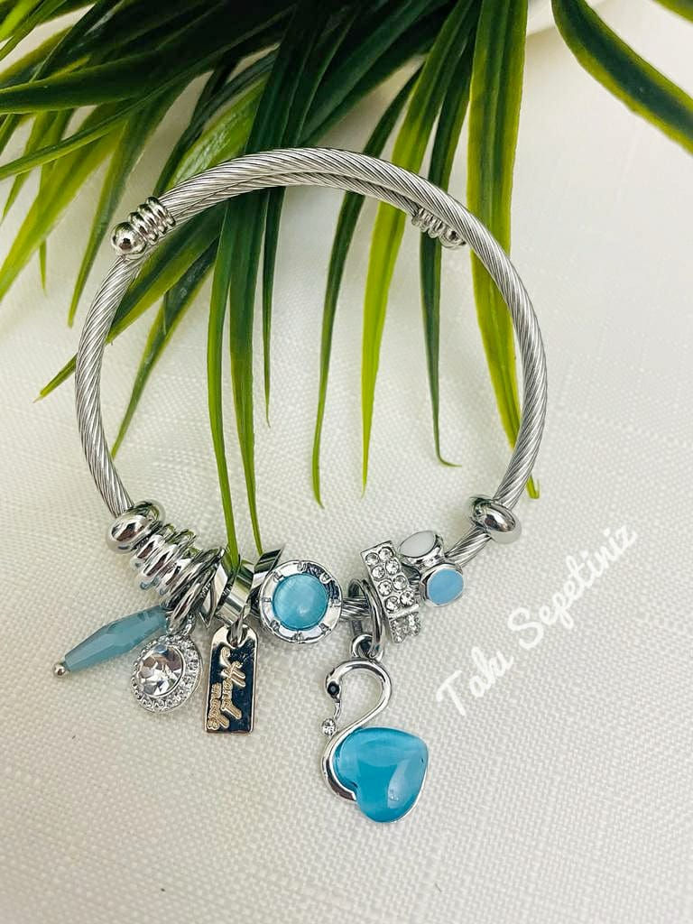 Mavi Taş Kuğu Detaylı Charm Bileklik