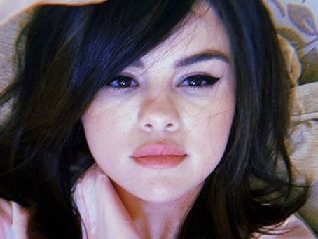 Selena Gomez es vista acompañada de una de sus ex parejas