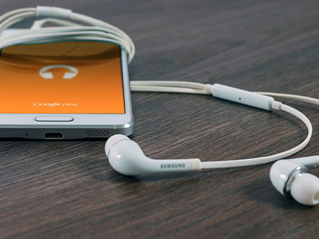 El mal uso de los audífonos puede ser perjudicial para tu salud