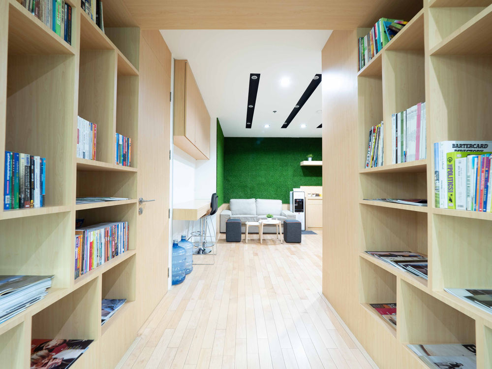 SERVICED OFFICES vs COWORKING SPACE