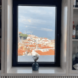 61d3d170-e656-4ac5-bd63-0214e889d262.gif
