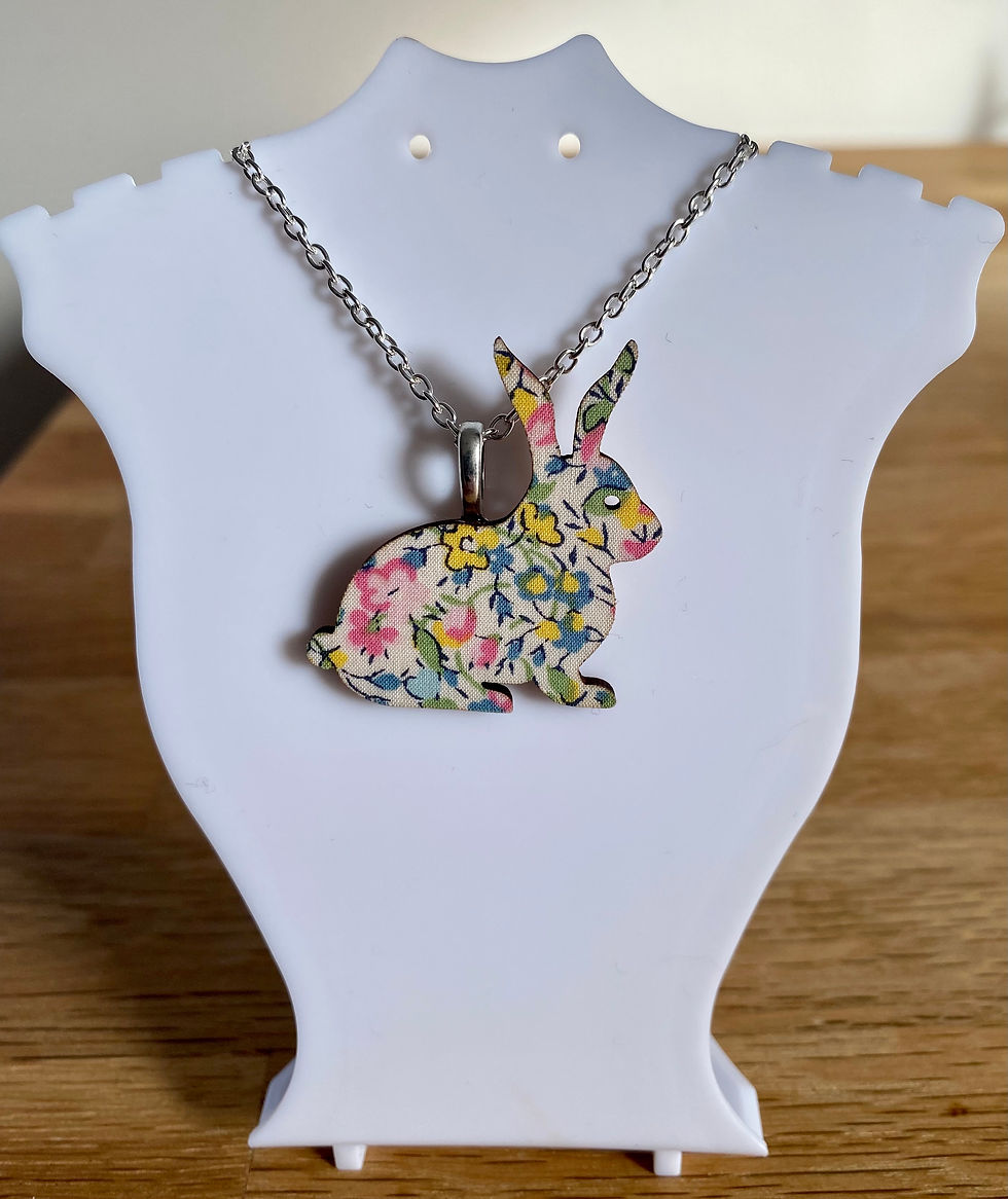 Rabbit pendant with 18 inch chain 