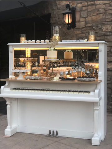 White Piano Bar