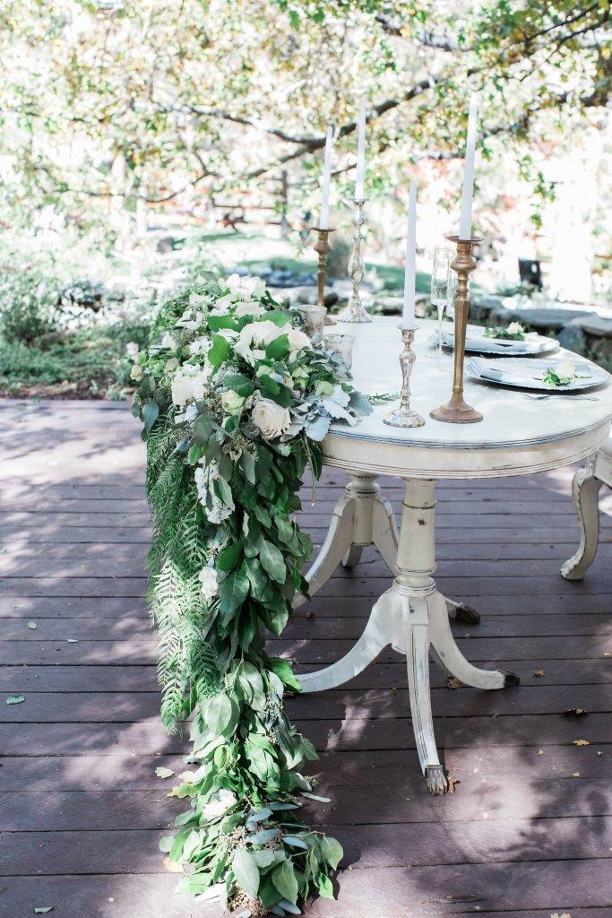 Virginia Oval White Table