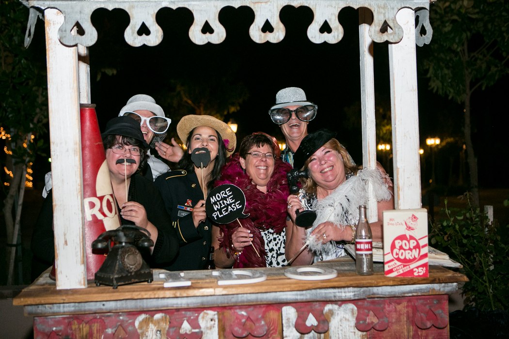 Kissing Booth