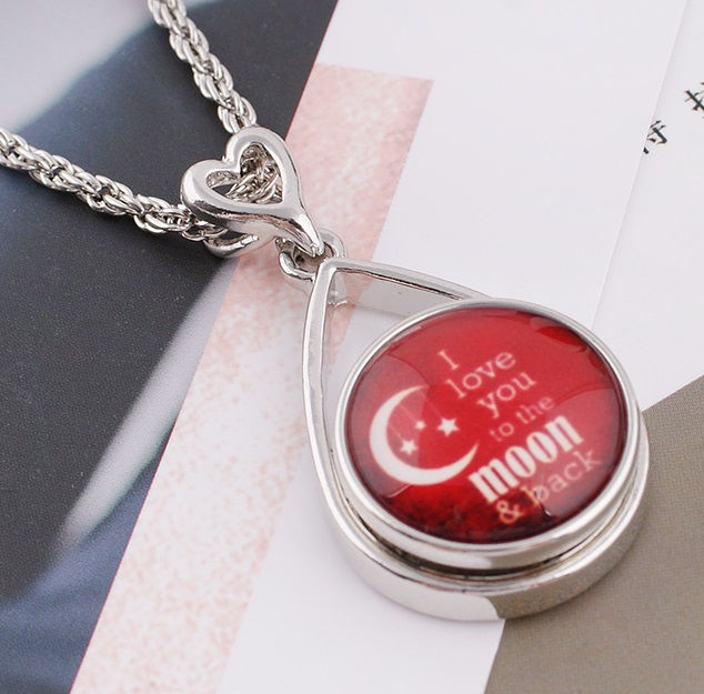 Thumbnail: 18mm/20mm Red I Love You To The Moon and Back Glass Snap (1820-0012-CO-E7)