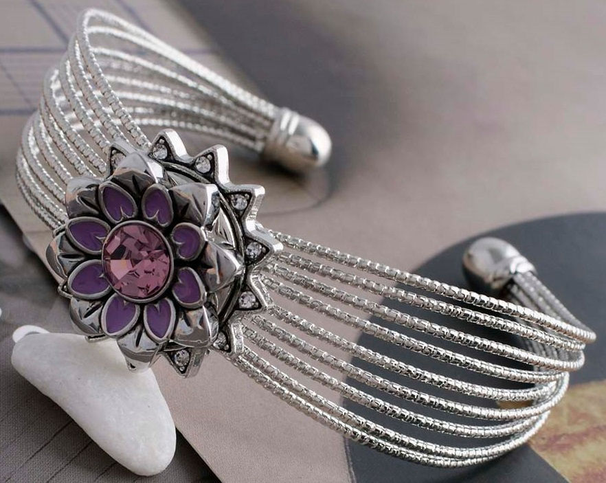 Thumbnail: 18mm/20mm Lavender Petal and Stone Flower w/Metal Background Snap (1820-5622-E6)
