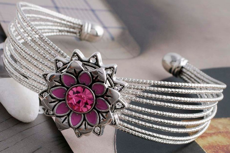 Thumbnail: 18mm/20mm Pink Petal and Stone Flower w/Metal Background Snap (1820-5621-E2)
