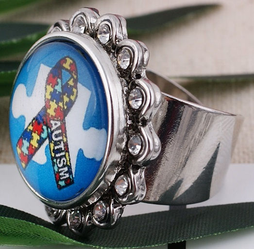 Thumbnail: 18mm/20mm Autism Ribbon on Puzzle Piece Glass Snap (1820-1024-E3)
