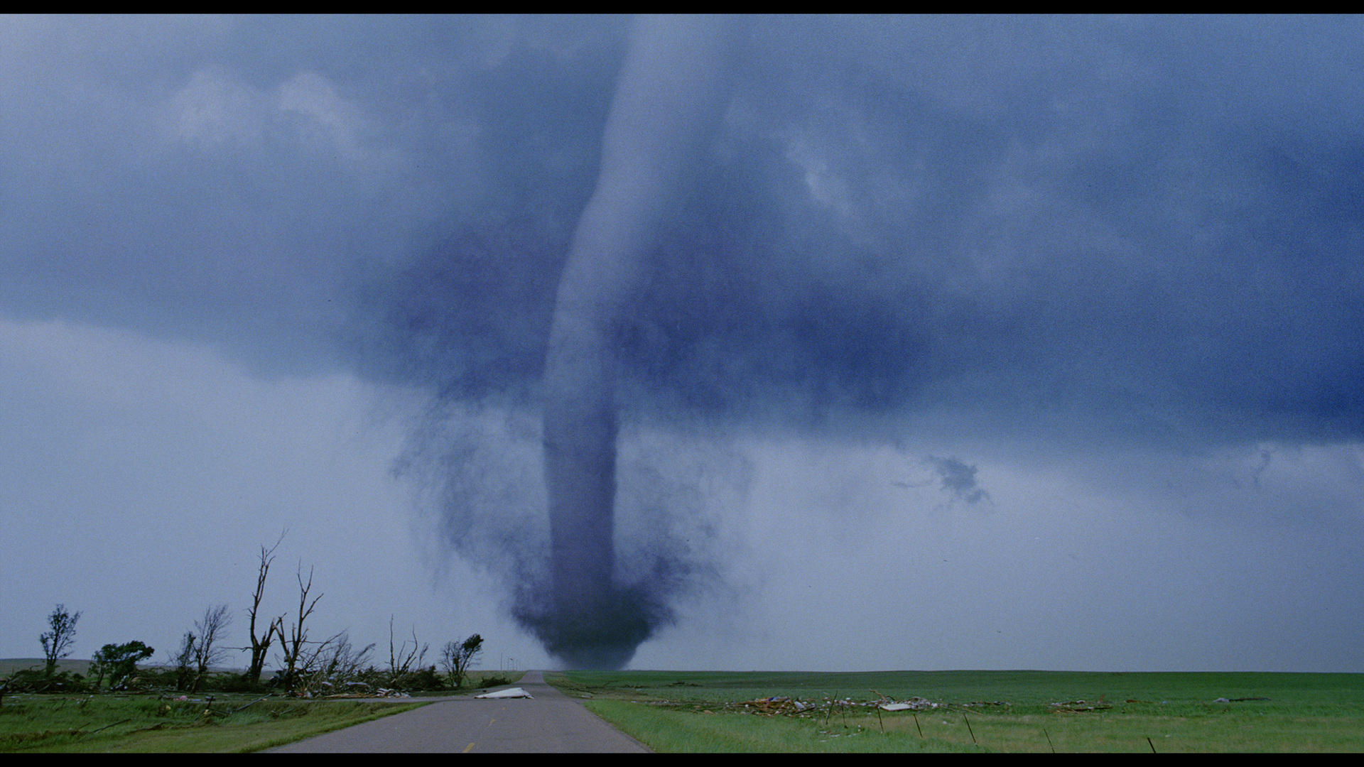 Смерч какая скорость. Буря смерч шторм торнадо. Смерч какая скорость. Ураганы бури смерчи. Смерч какая скорость.