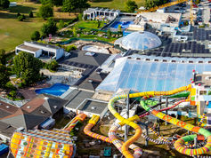 Schwerer Unfall im Freizeitbad Miramar – 25-Jähriger in Rutsche verletzt