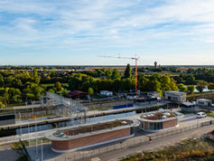 Hier der Neubau des neuen Technik- und Betriebsgebäudes der Schleusenanlage an der Schleuse Schwabenheim (auf Gemarkung Dossenheim bei Flusskilometer 17,7)