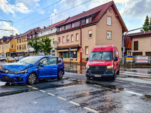 POL-MA: Leimen/Rhein-Neckar-Kreis: Hoher Schaden bei Unfall auf Kreuzung