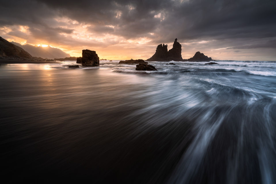 02_Benijo_Sunset_wave_LE-sharpened.jpg