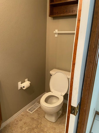 Powder Room Before.jpg