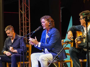 Lo Ferro viaja a San Fernando para presentar el Festival y notificarle su Medalla de Oro