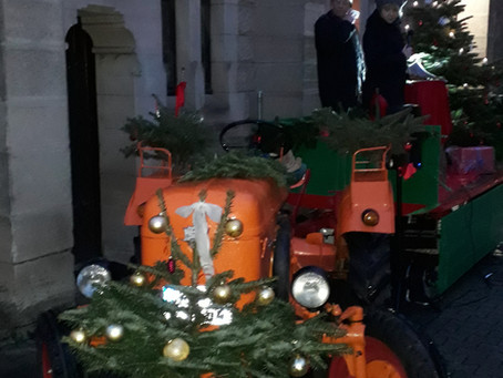 Impressionen vom Gottesdienst "Weihnachten auf Rädern" am 24.12.2020