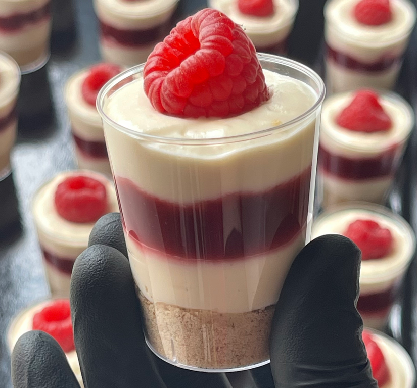 Brunch - Lorient - Traiteur - Événementiel - Cocktail - Apéritif - Plateaux de fruits - Grazing - Buffet - Réception - Gastronomie - Événement - Menu personnalisé - Cuisinier professionnel - Produits frais - Service traiteur- Option végétarienne - Ambiance conviviale - Cocktail - Fromage - Charcuterie - Organisation d'événements - Plateaux sur mesure - Brunch dominical - Buffet thématique - Couleur - Décoration - Fleurs - Mariage - Baby shower - Gender reveal - Réception - Professionnel - Entreprise - Cérémonie - Table - Cadeaux