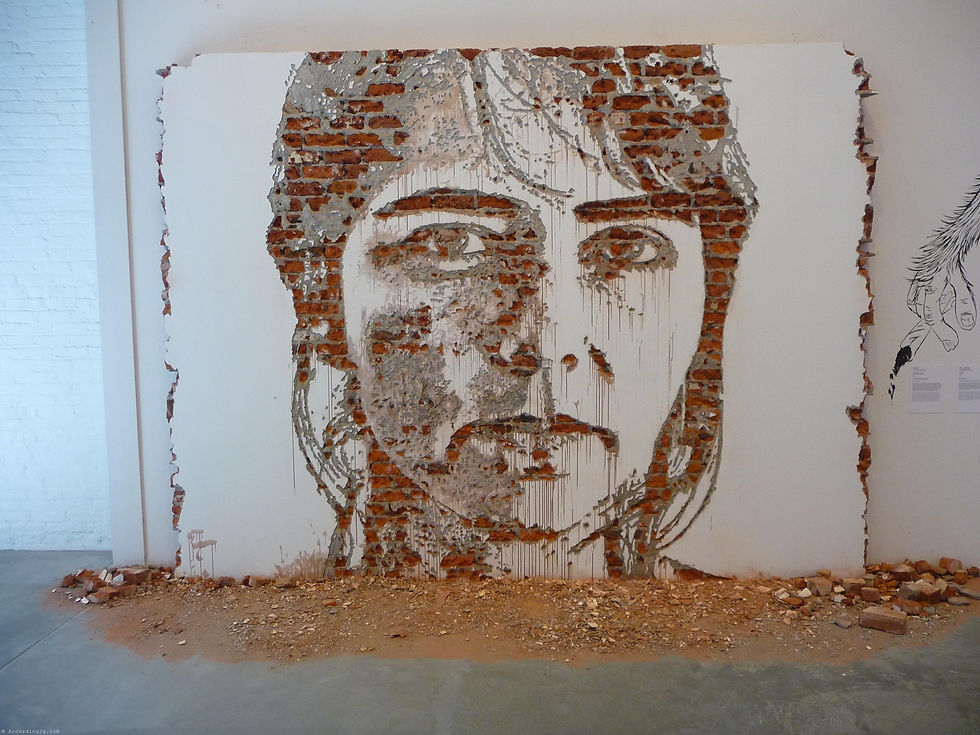 VIHLS,Portraits_par_érosion_du_mur,_20...