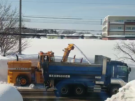 排雪開始しました