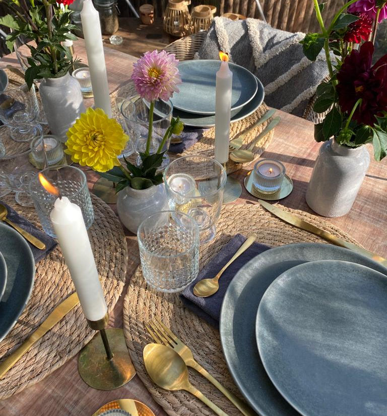 table setting 