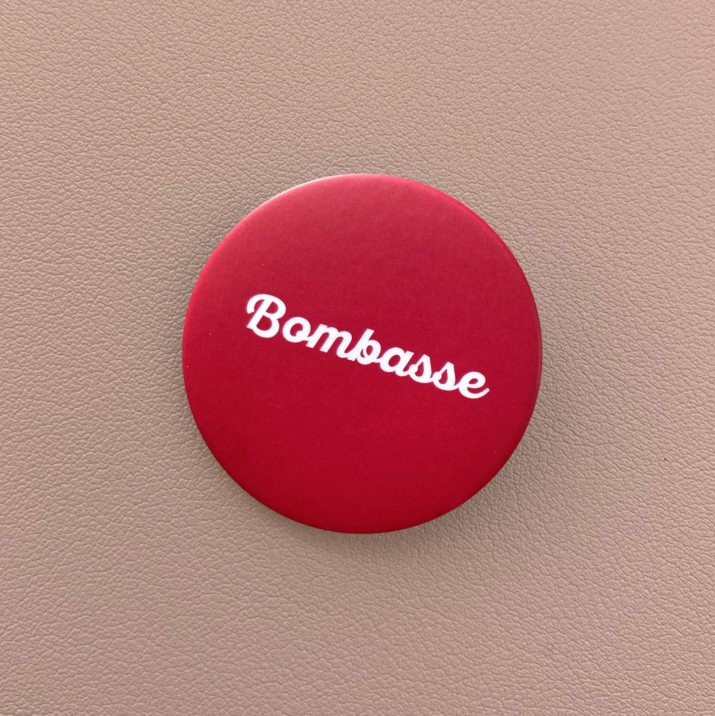 Badge Bombasse