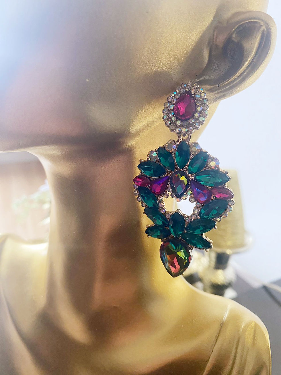 Miniature : Grosses boucles d'oreilles en crystal