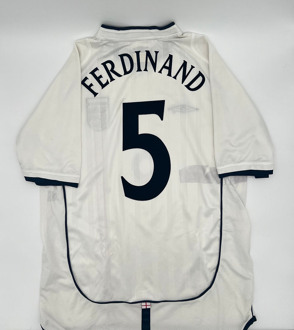Ferdinand England 2001 Home Jersey L Back View