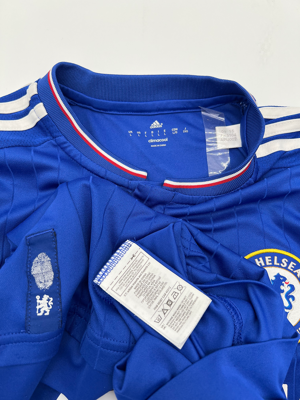 Thumbnail: Hazard Chelsea 2015 Home Jersey L Tags Close Up View