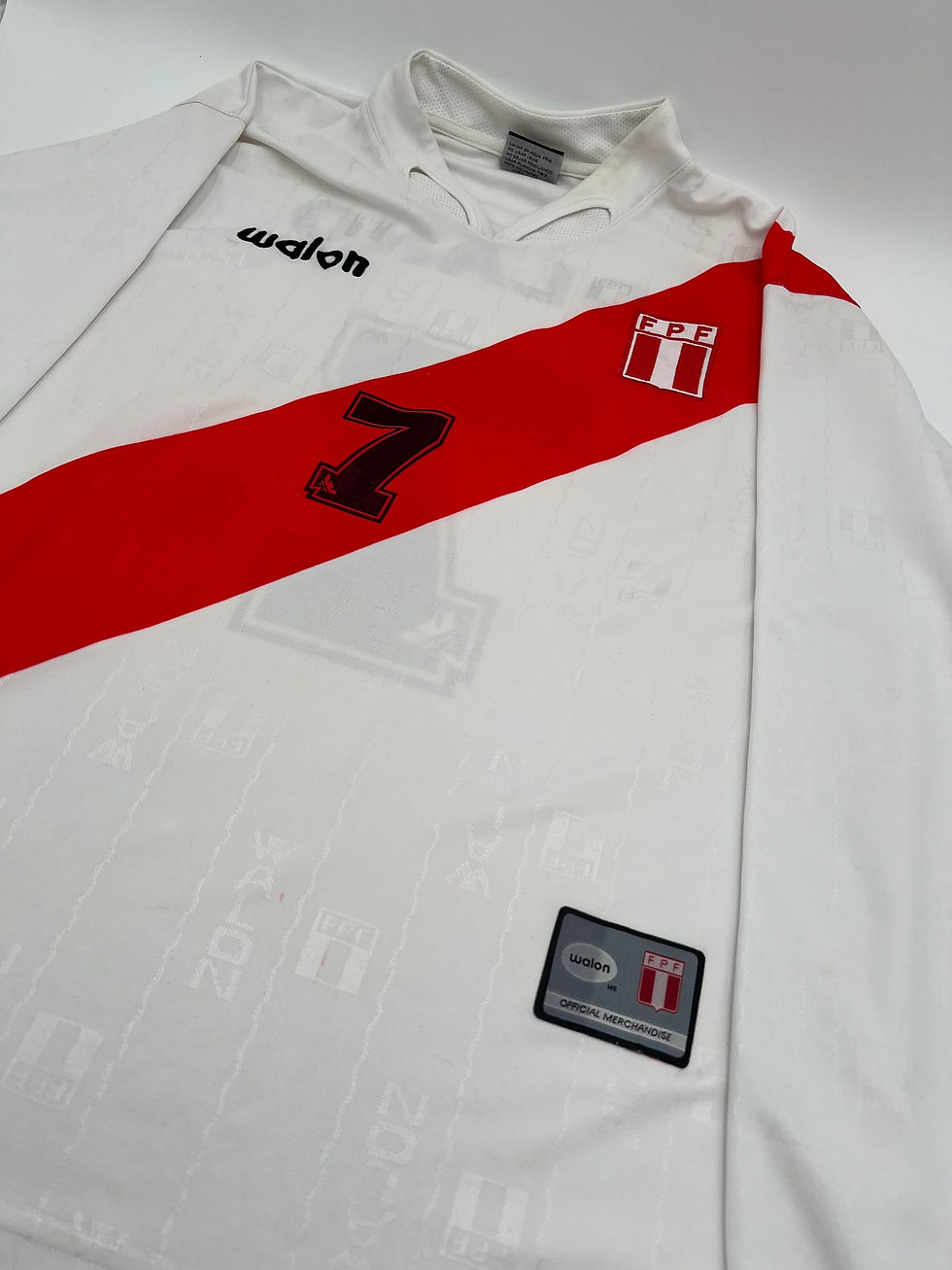 Thumbnail: Peru 2004/2005/2006 Home Solano #7 Long Sleeve Soccer Jersey (L)