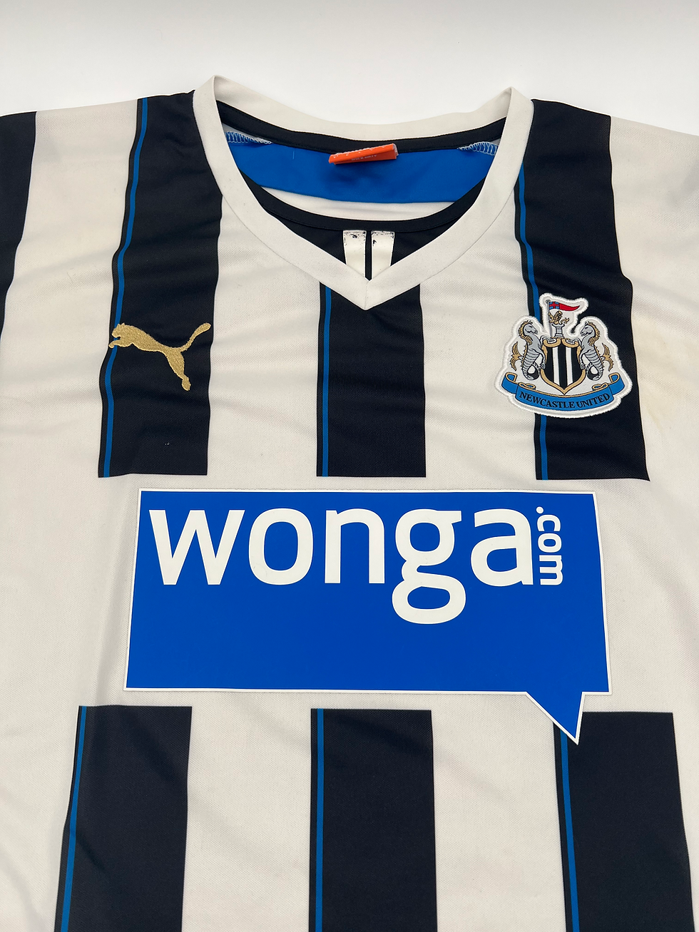 Thumbnail: Newcastle 2013/2014 Home Ben Arfa #10 Soccer Jersey (L) Front Close Up View