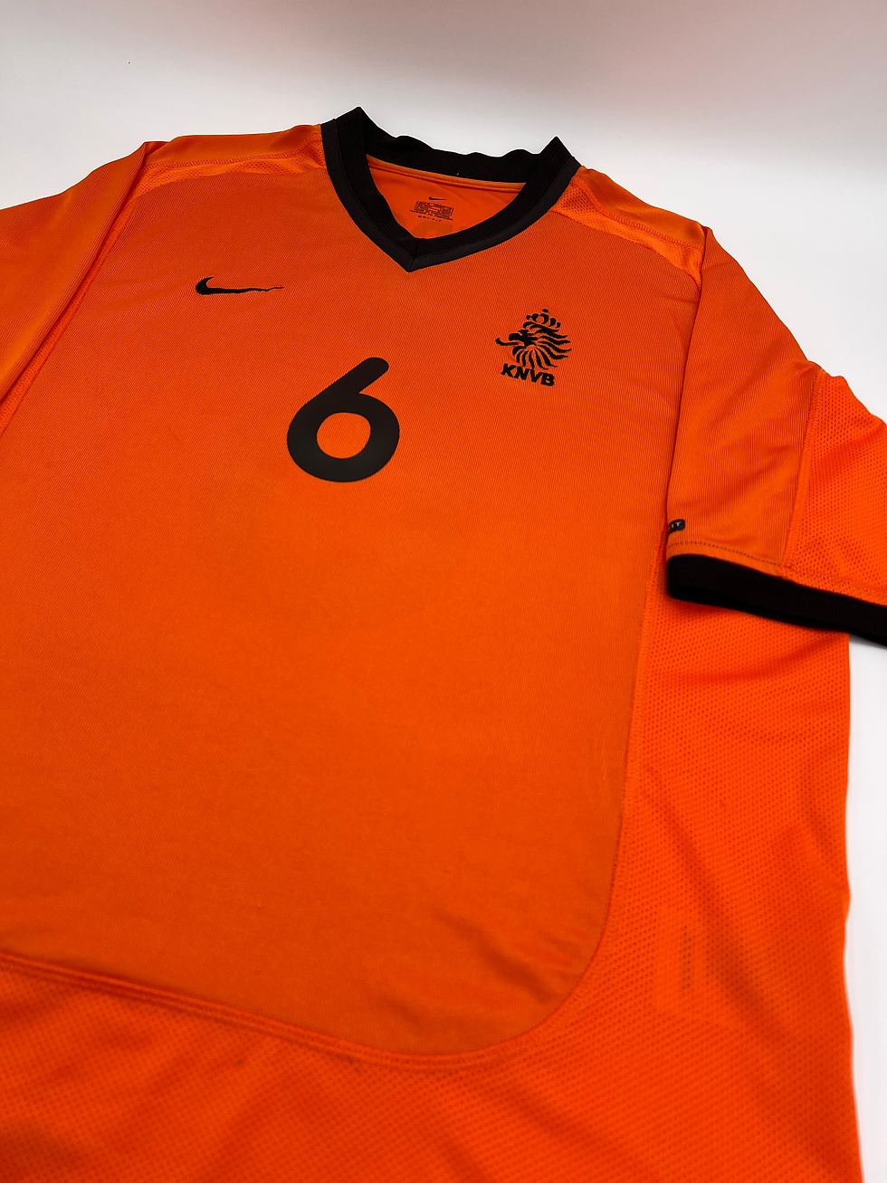 Thumbnail: Netherlands 2000/2001/2002 Home Seedorf #6 Soccer Jersey (M)