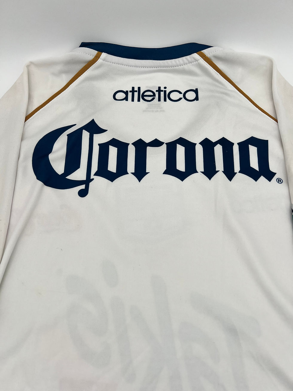 Thumbnail: Atletico San Luis 2006 Away Jersey L Back Close Up View