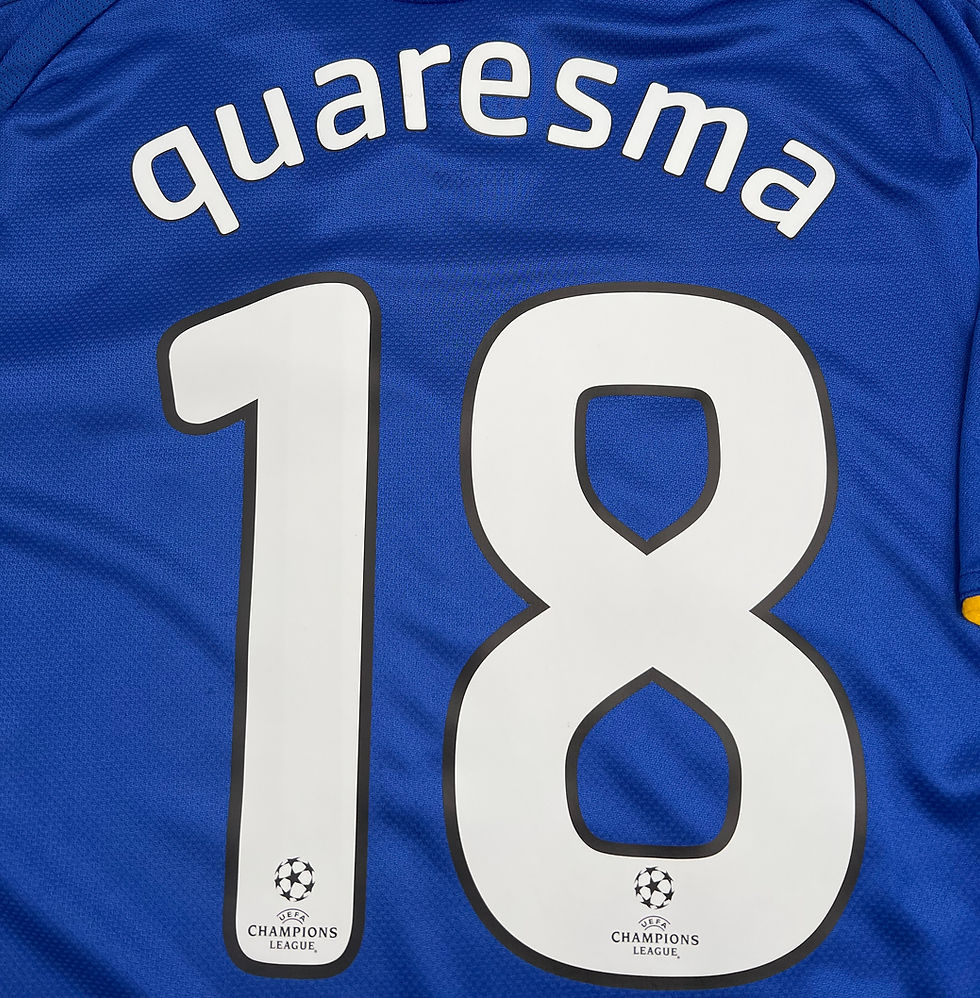 Thumbnail: Chelsea FC 2008/2009 Home Quaresma #18 Soccer Jersey (S) Back Close Up View