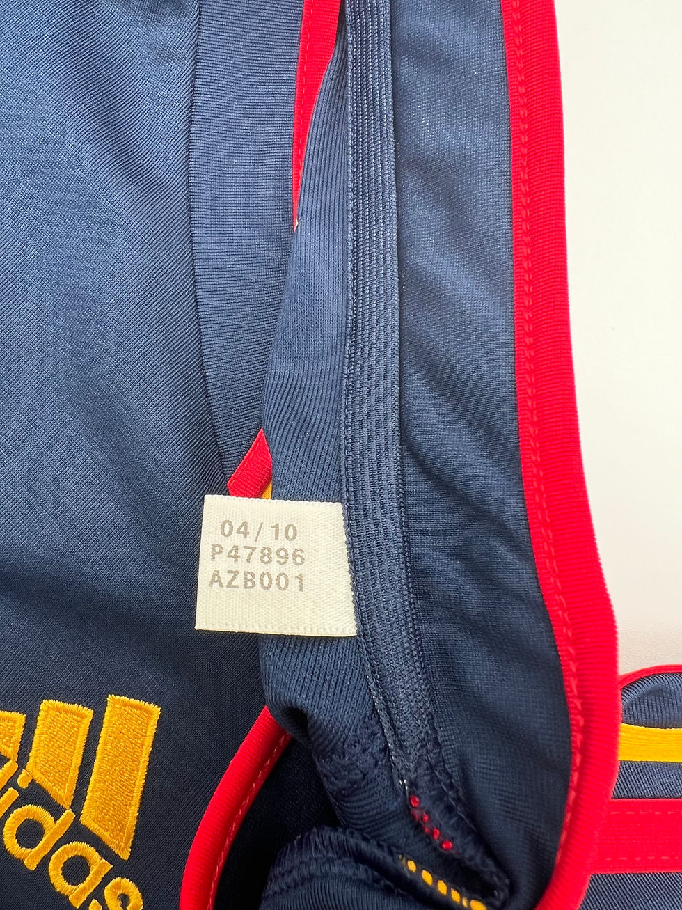 Thumbnail: Villa Spain 2010 Away Jersey L Tags Close Up View