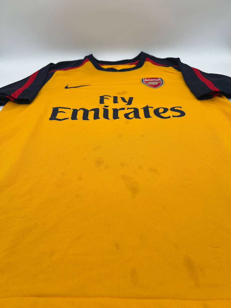 Thumbnail: Arshavin Arsenal 2008 Away Jersey M Front Close Up View