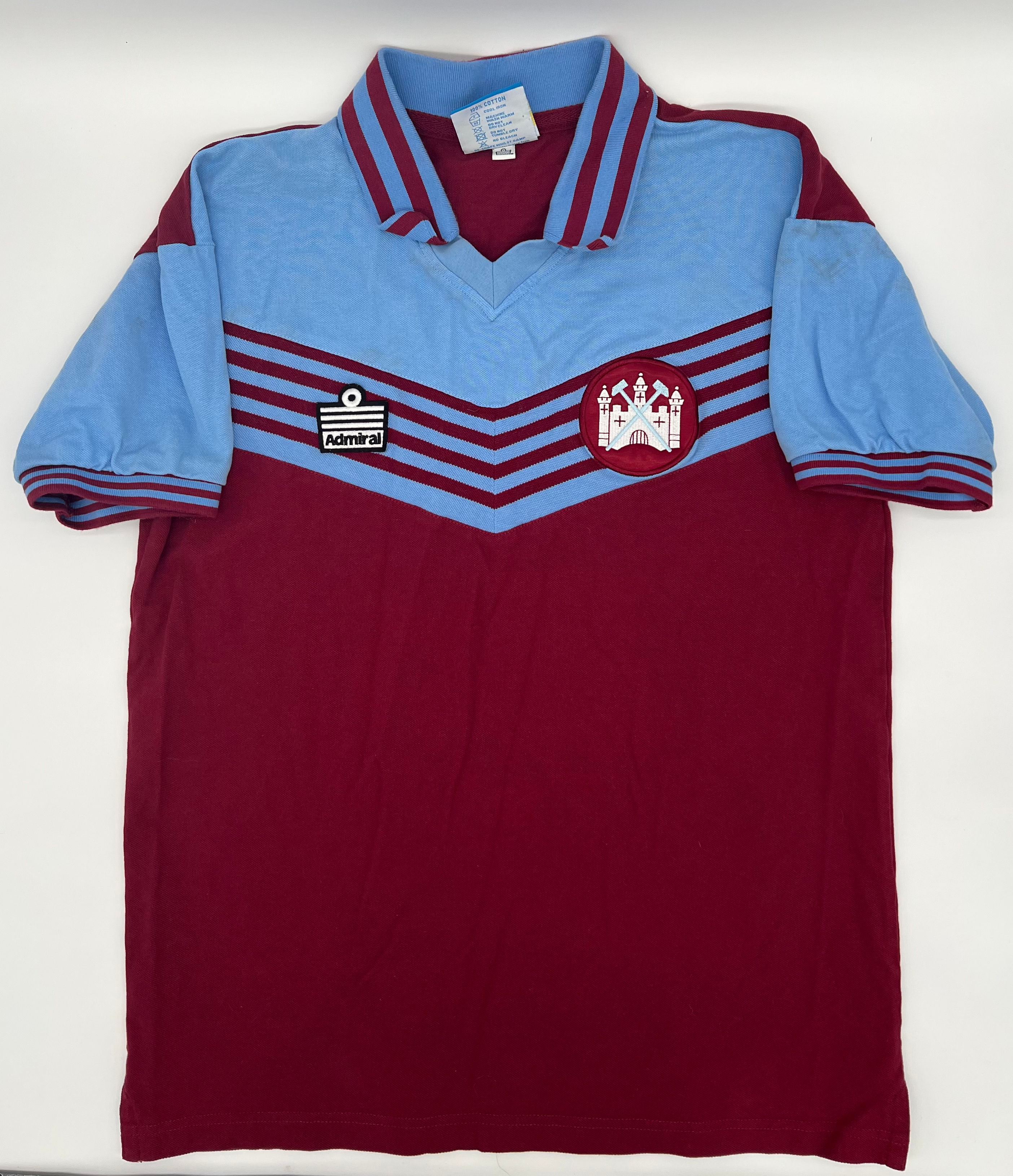 west ham 1976 home jersey front view