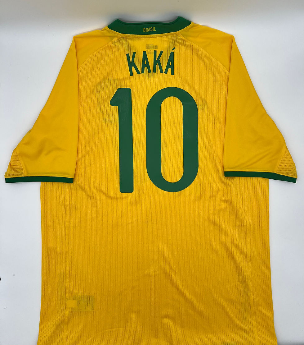 Thumbnail: kaka Brazil 2008 home jersey l Back View