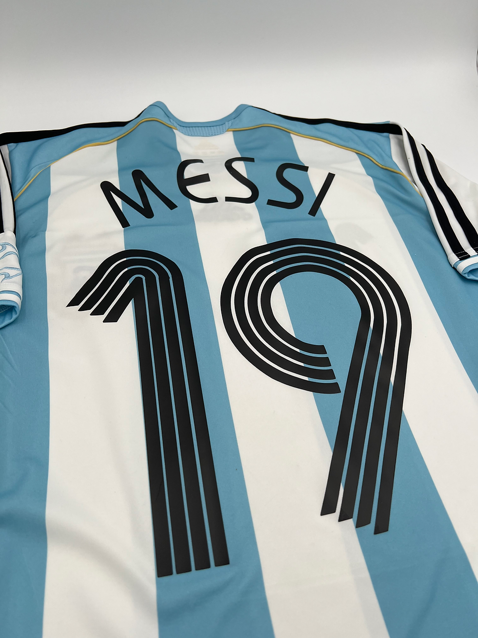 Thumbnail: Argentina 2006/2007 Home Messi #19 Soccer Jersey (YOUTH L)