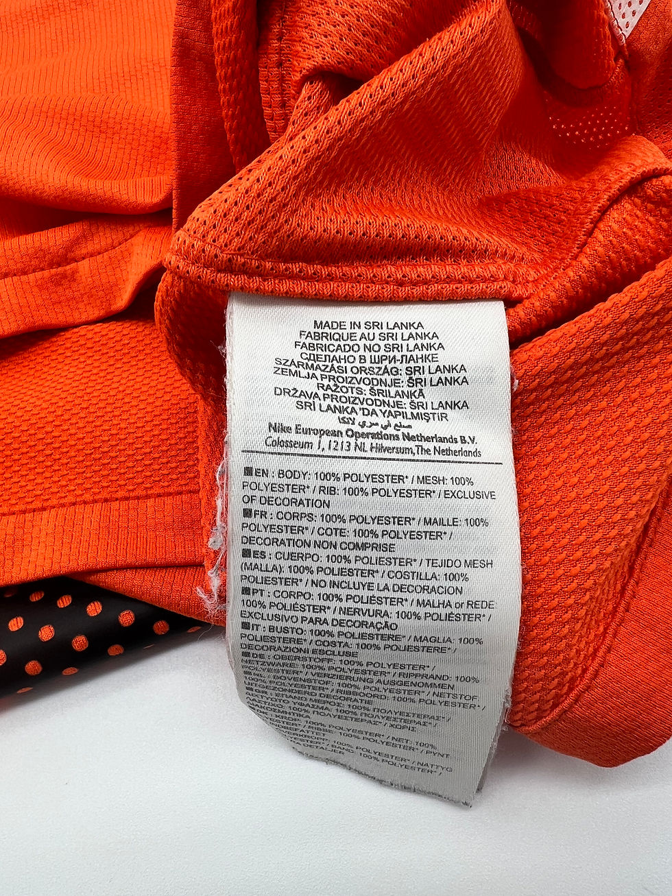 Thumbnail: Robben Netherlands 2010 Home Jersey M Tags Close Up View