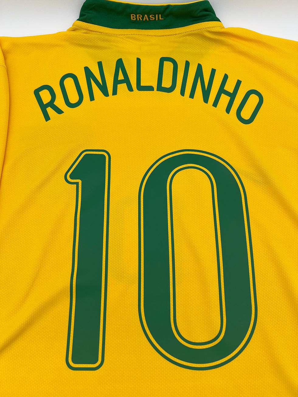 Thumbnail: Ronaldinho brazil 2006 home jersey xl Back close up view