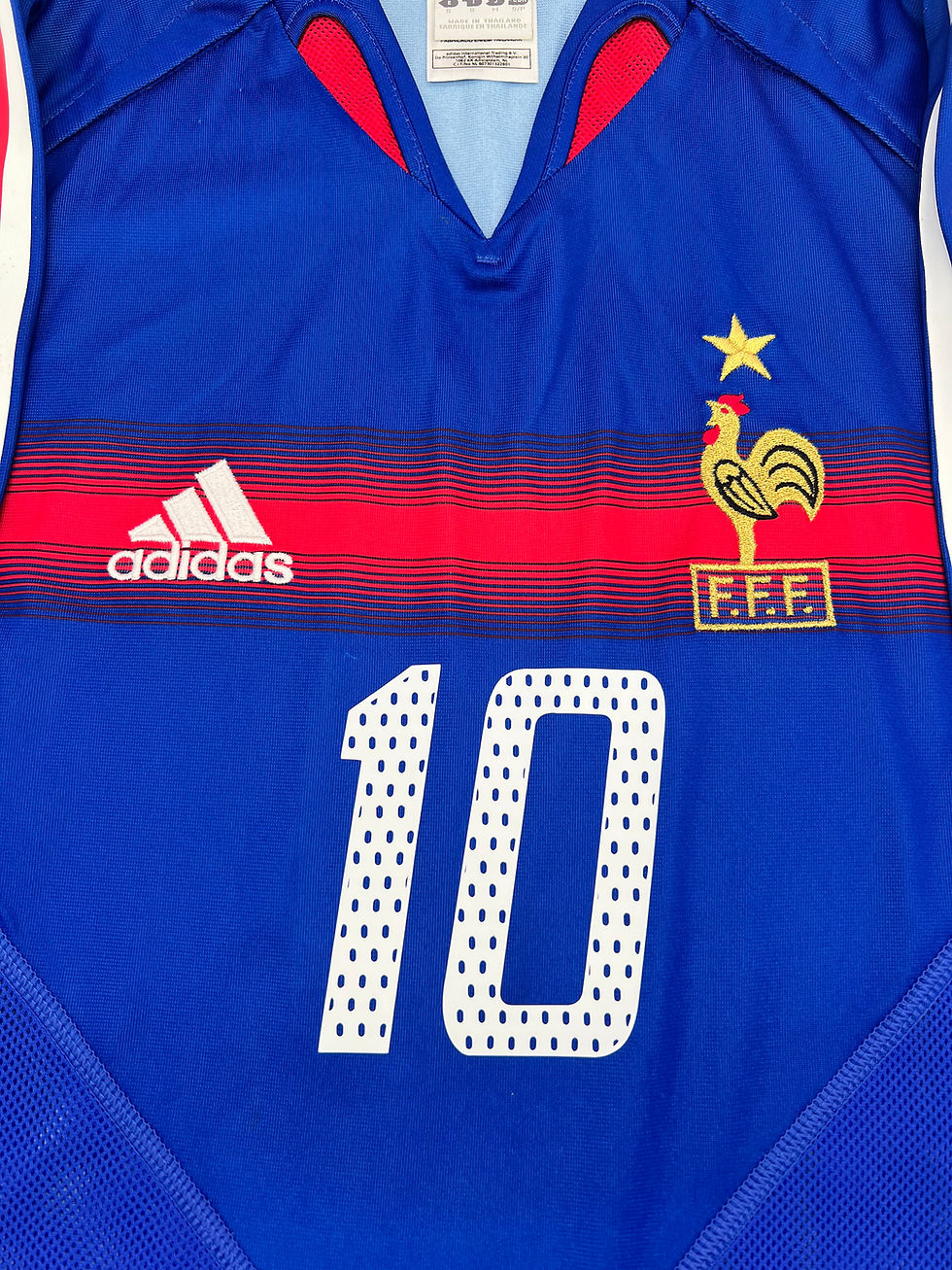 Thumbnail: Zidane France 2004 Home Jersey S Front Close Up View