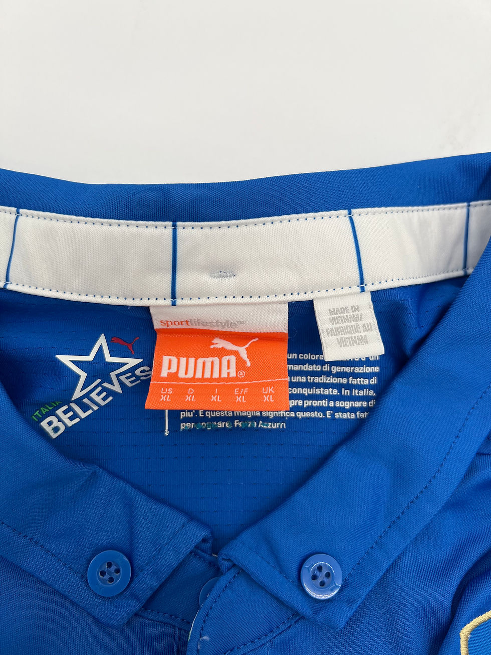 Thumbnail: Pirlo Italy 2014 Home Jersey XL Tags Close Up View 2