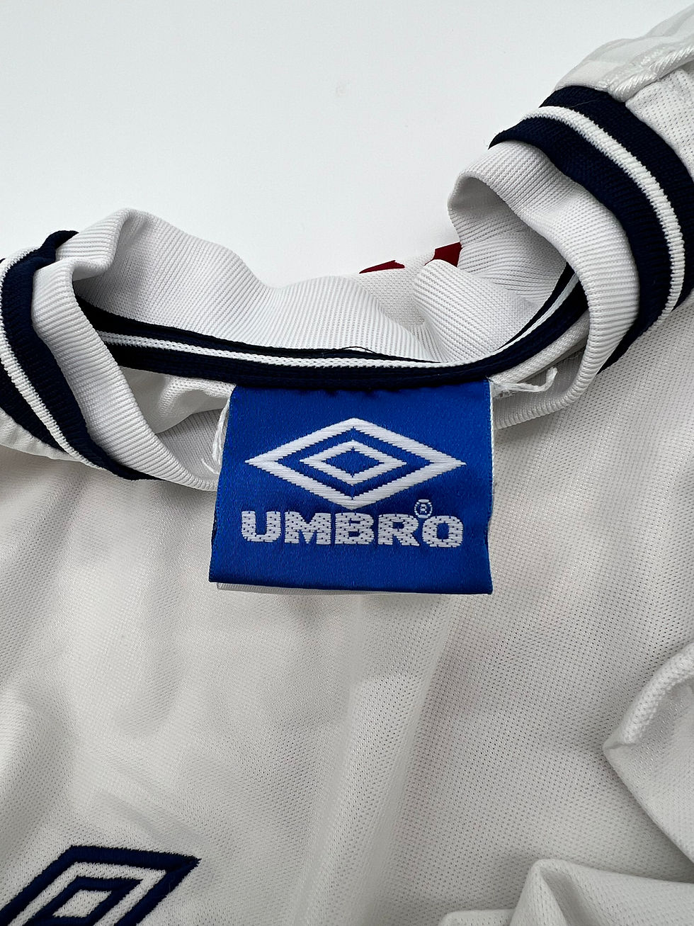 Thumbnail: Beckham England 1999 Home Jersey XL Tags Close Up View