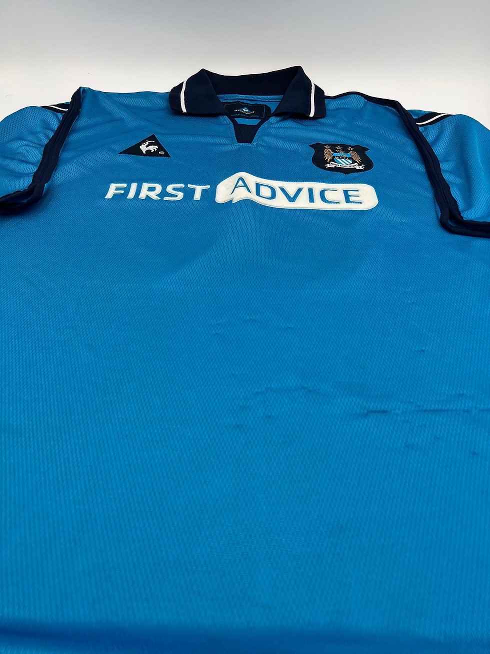 Thumbnail: Manchester City FC 2002/2003 Home Anelka #39 Soccer Jersey (XL) Front Parallel View