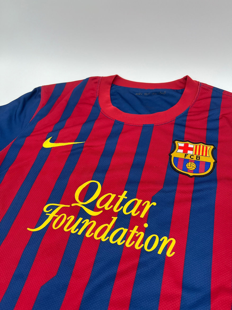 Thumbnail: Barcelona 2011/2012 Home Dani Alves #2 Jersey (M)