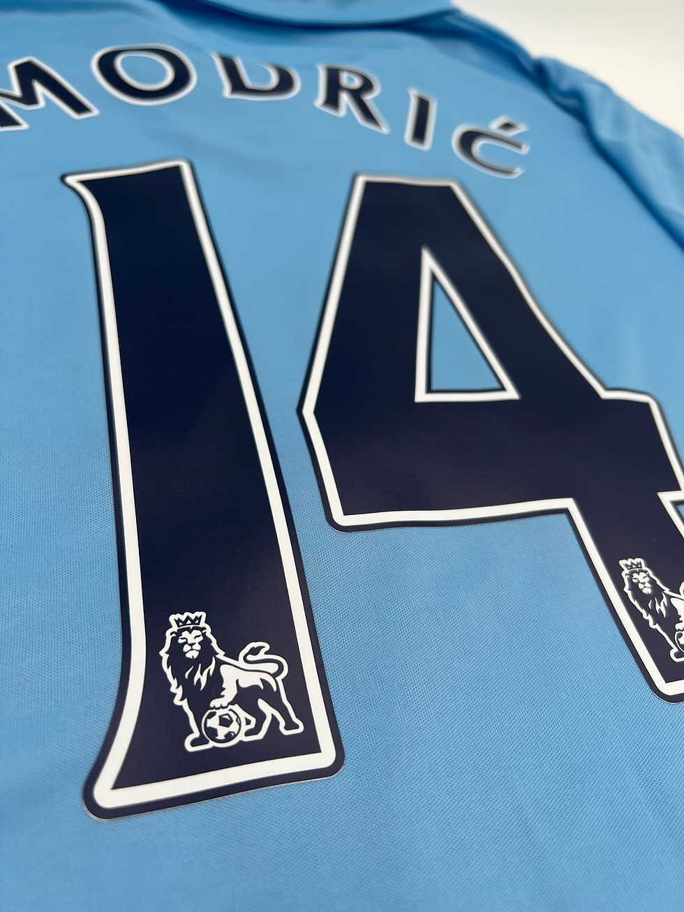 Thumbnail: Tottenham Hotspur 2008/2009 Away Modric #14 Soccer Jersey (XXL)