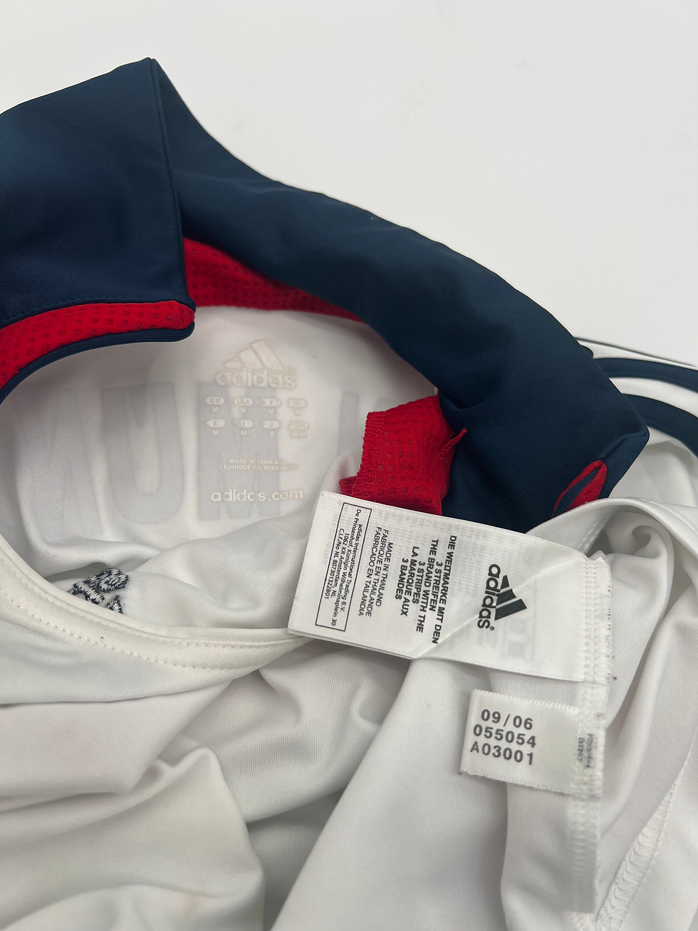 Thumbnail: Lahm Bayern 2006 Away Jersey M Tags Close Up View