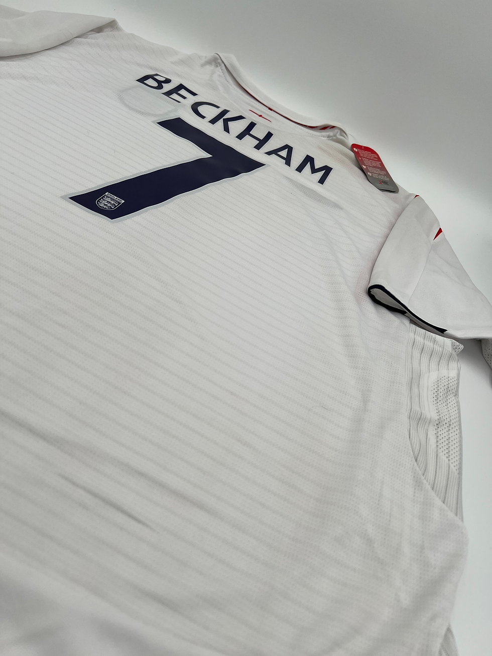 Thumbnail: New England 2005/2006 Home Beckham #7 Soccer Jersey (XXL)