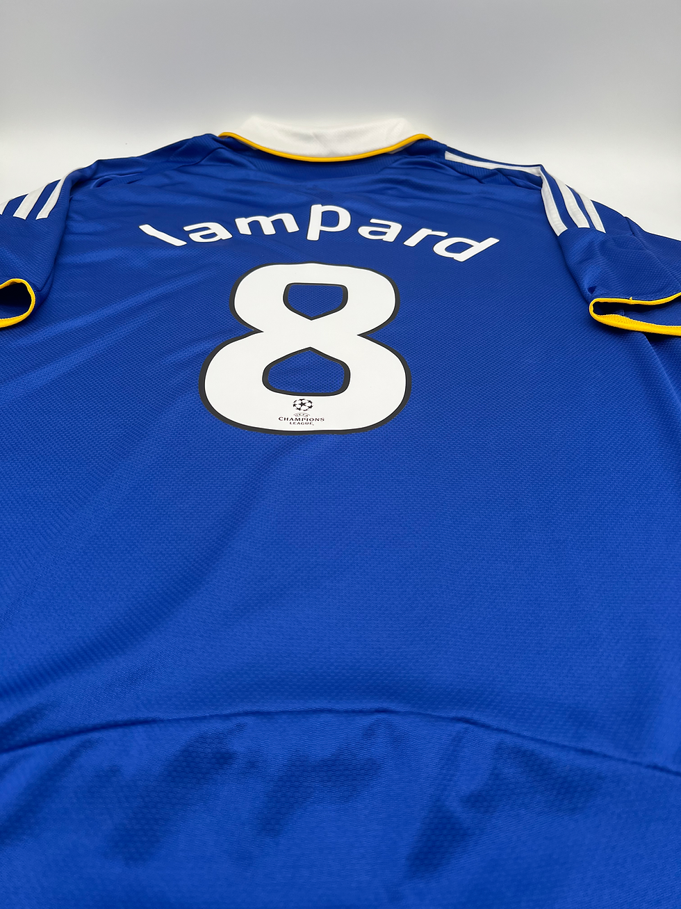 Thumbnail: Chelsea FC 2008/2009 Home Lampard #8 Soccer Jersey (XXL) Back Parallel View